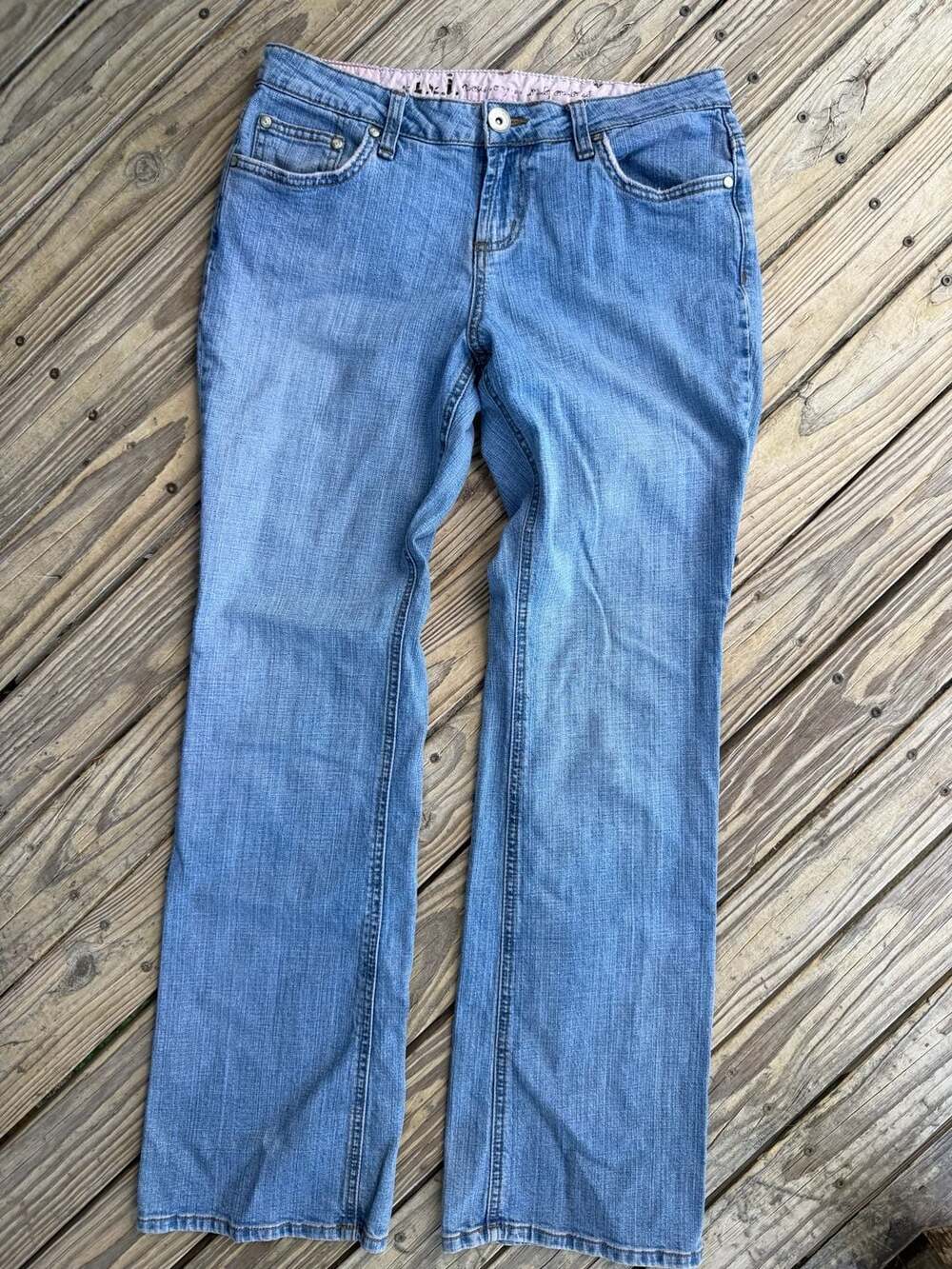 Lei Vintage Y2K Junior Size 11 Medium Wash Low-Rise Bootcut Jeans